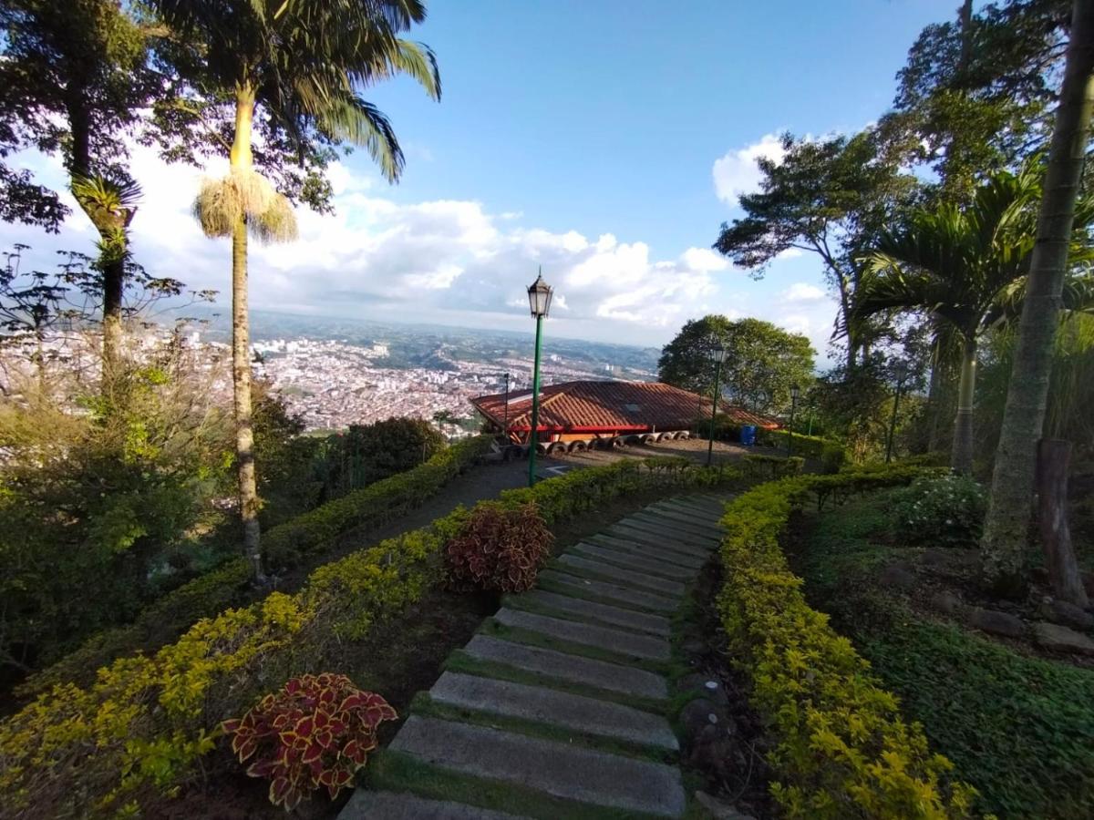 Finca Hotel Villa Ilusion Pereira Exterior foto